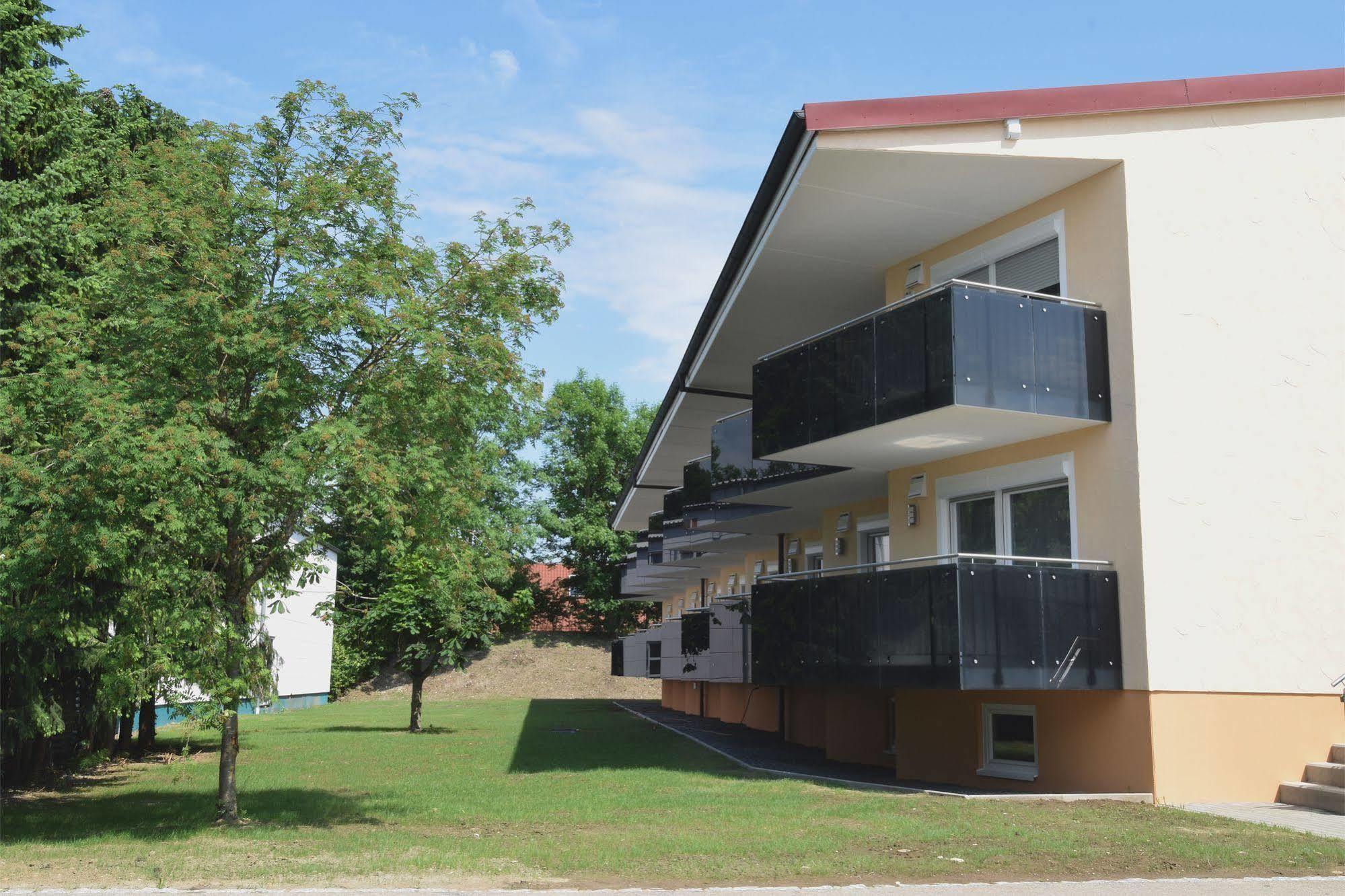 Aparthotel Donaustern Asbach-Bäumenheim Exterior foto